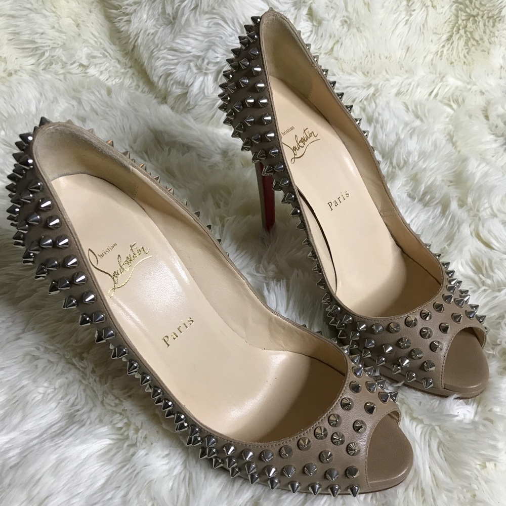 AUTHENTIC Christian Louboutin Yolanda Spikes